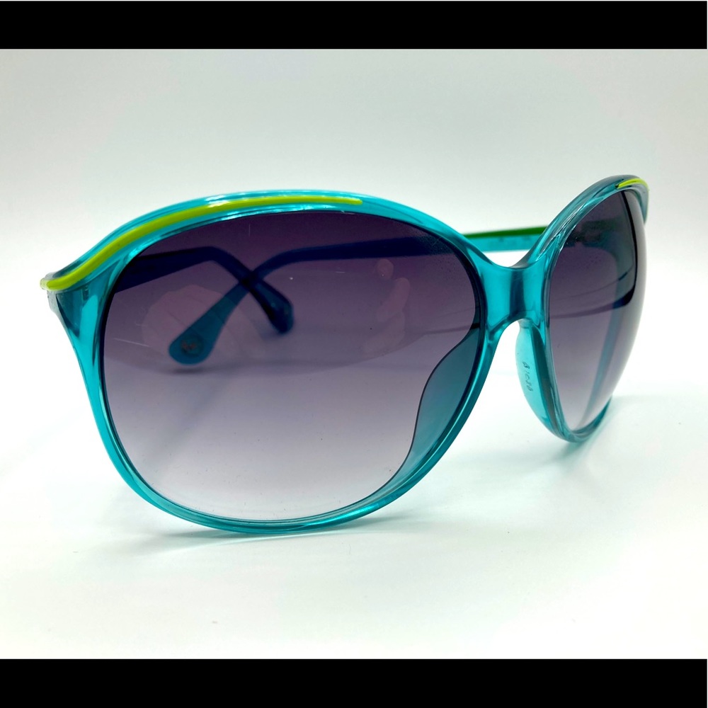 Michael Kors green sunglasses with case